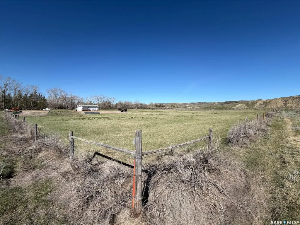 Rural Address Eastend SK S0N 0T0