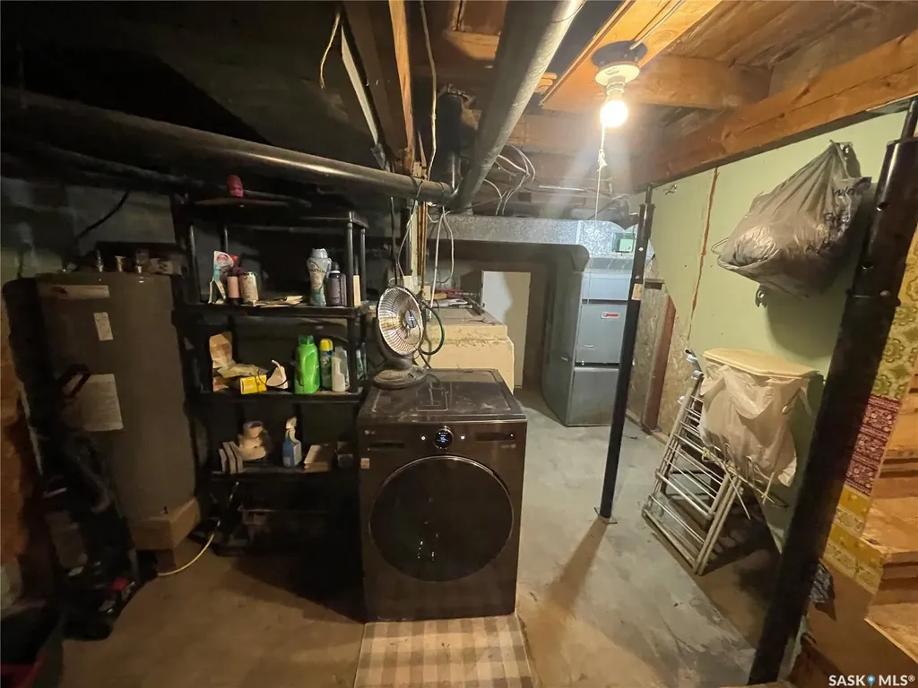 58 2nd Street Tompkins SK S0N 2S0