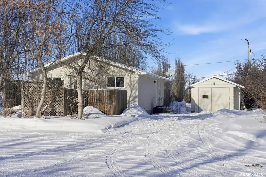 707 King Street Cudworth SK S0K 1B0