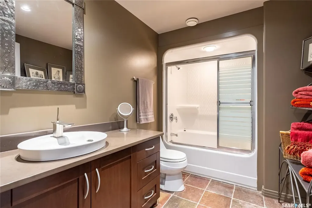 48 Cathedral Bluffs Road Corman Park Rm No. 344 SK S7P 1A3