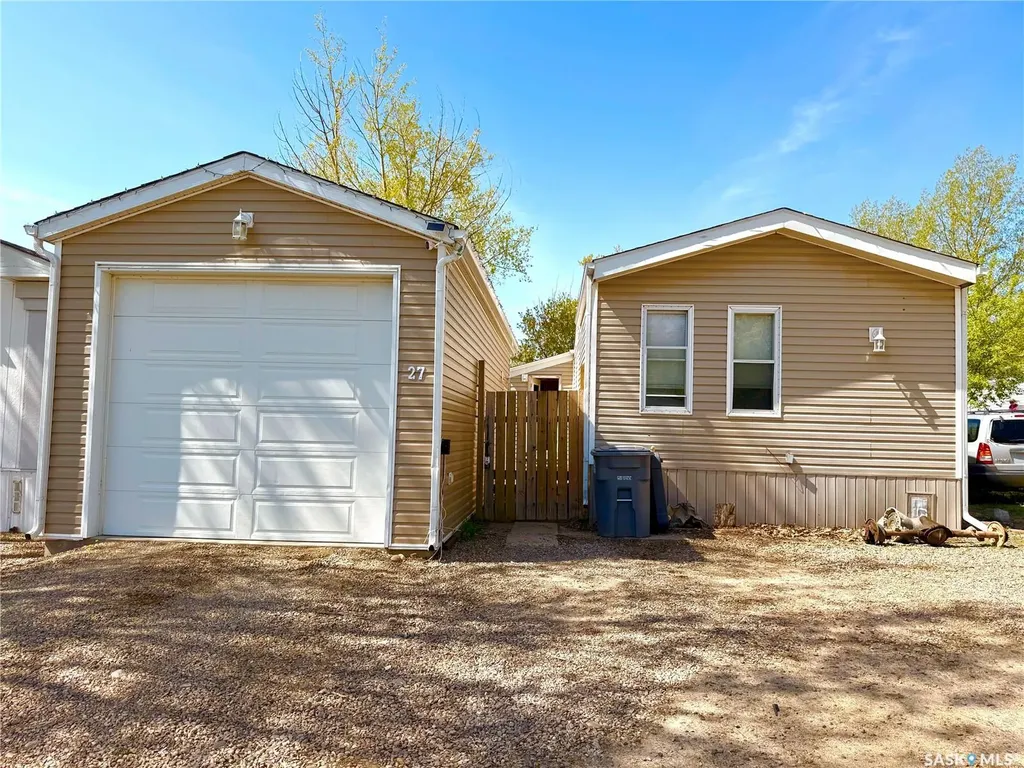 27 Prairie Sun Court Swift Current SK S9H 3X6
