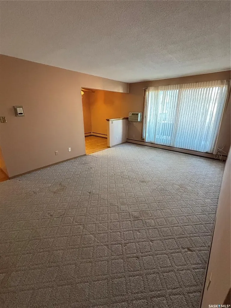26 Shaw Street Regina SK S4R 3M4