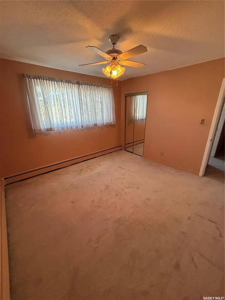 26 Shaw Street Regina SK S4R 3M4