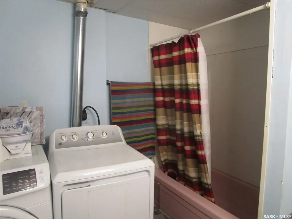 229 Centre Street Assiniboia SK S0H 0B0