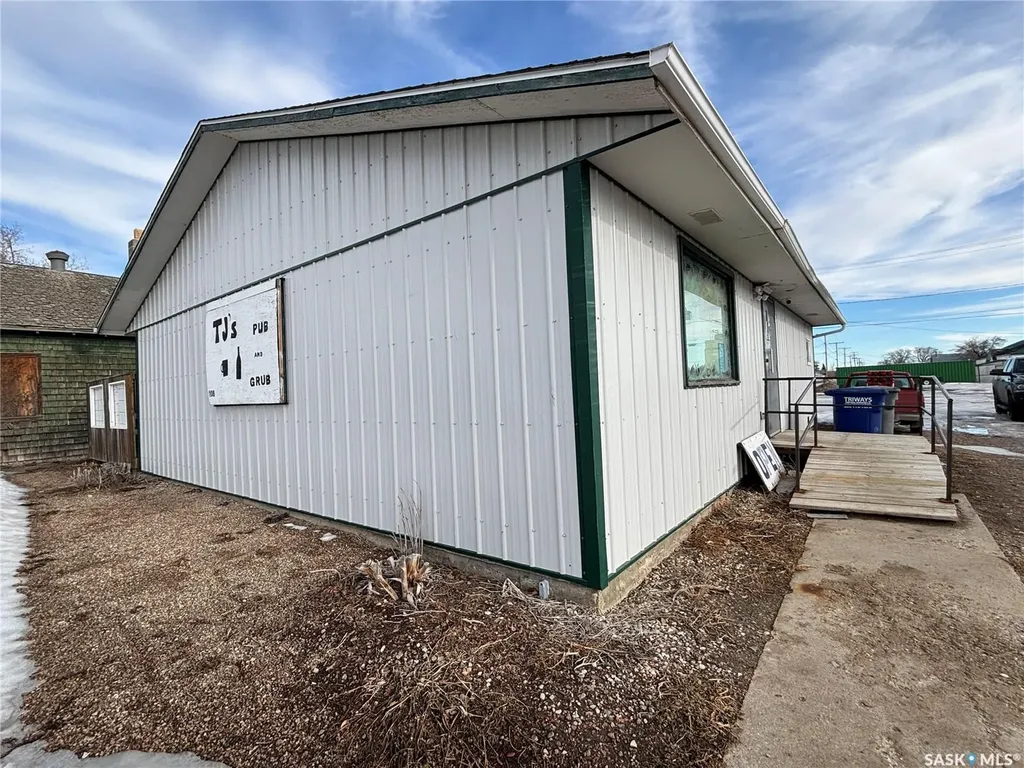 108 Main Street Eatonia SK S0L 0Y0
