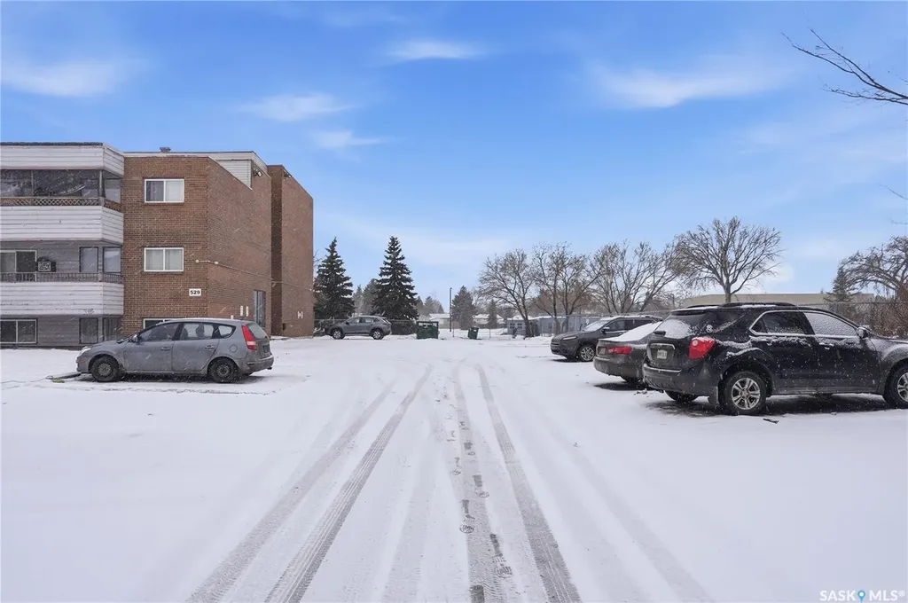 529 X Avenue S Saskatoon SK S7M 4P8
