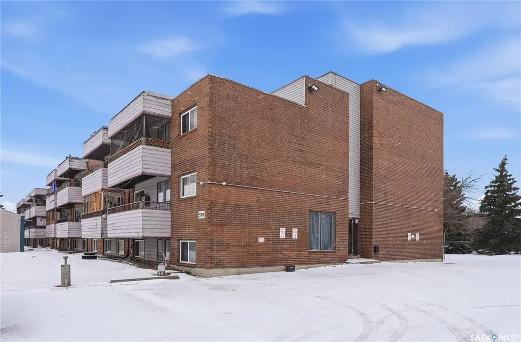 529 X Avenue S Saskatoon SK S7M 4P8