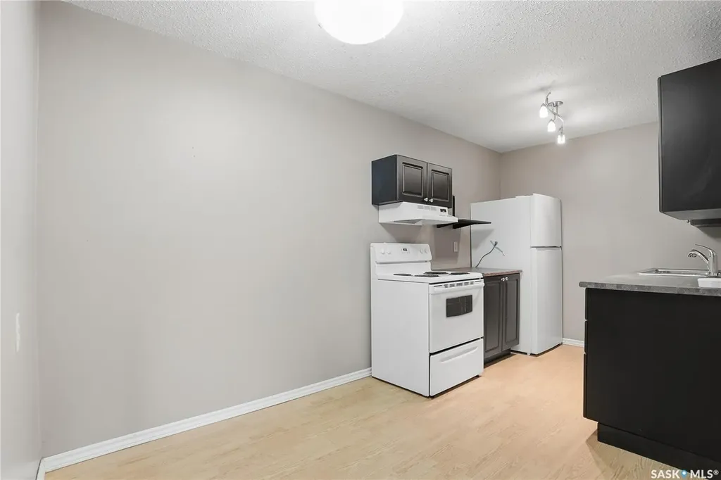 529 X Avenue S Saskatoon SK S7M 4P8