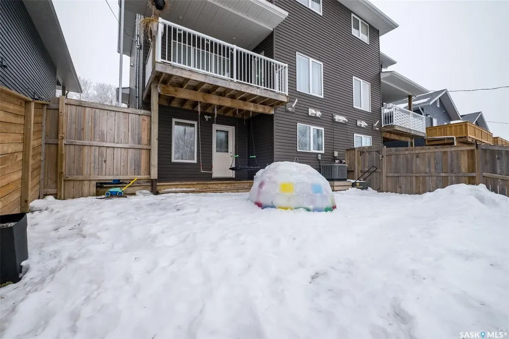 744 19th Street W Prince Albert SK S6V 4E4