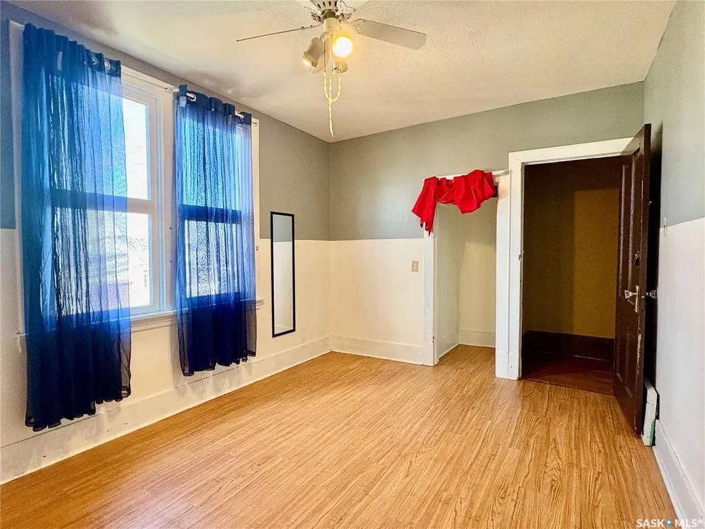 245 Hochelaga Street W Moose Jaw SK S6H 2G4