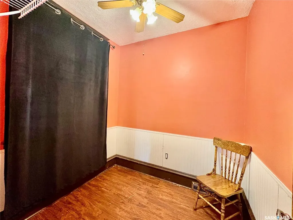 245 Hochelaga Street W Moose Jaw SK S6H 2G4
