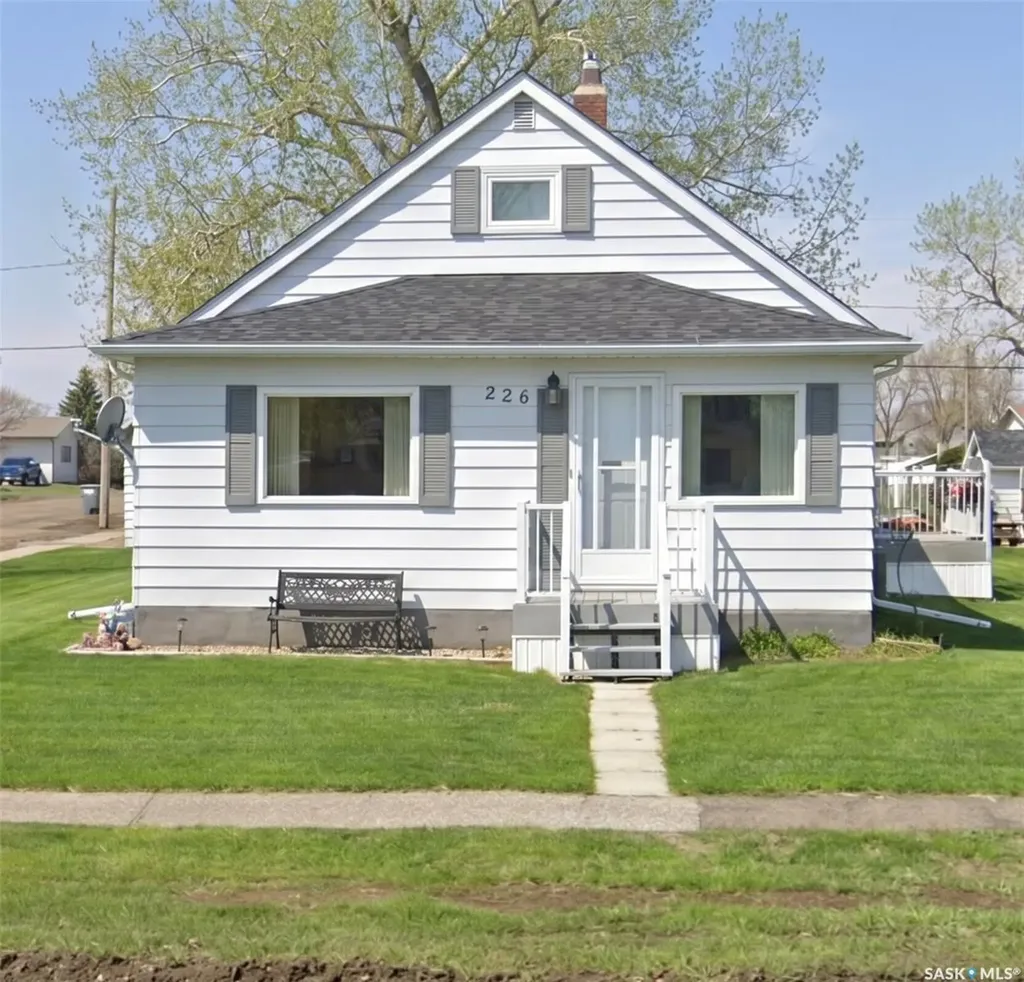 226 1st Street W Kyle SK S0L 1T0