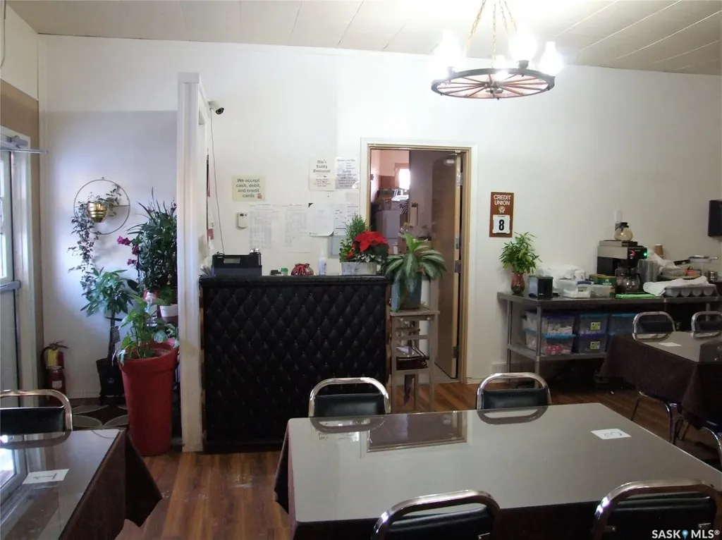 55 Centre Street Fox Valley SK S0N 0V0