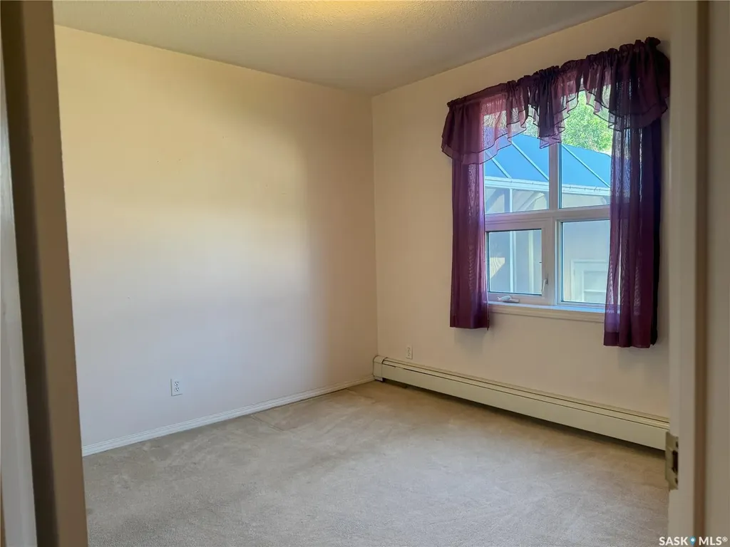 102 1st Avenue Caronport SK S0H 0S0