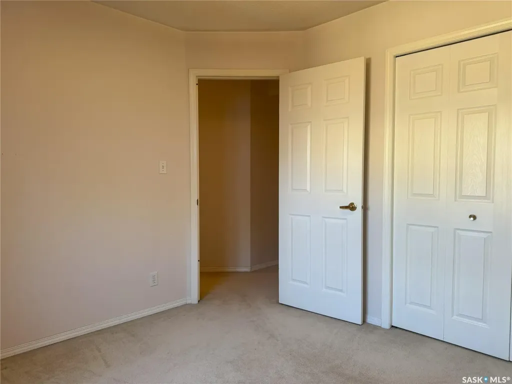 102 1st Avenue Caronport SK S0H 0S0