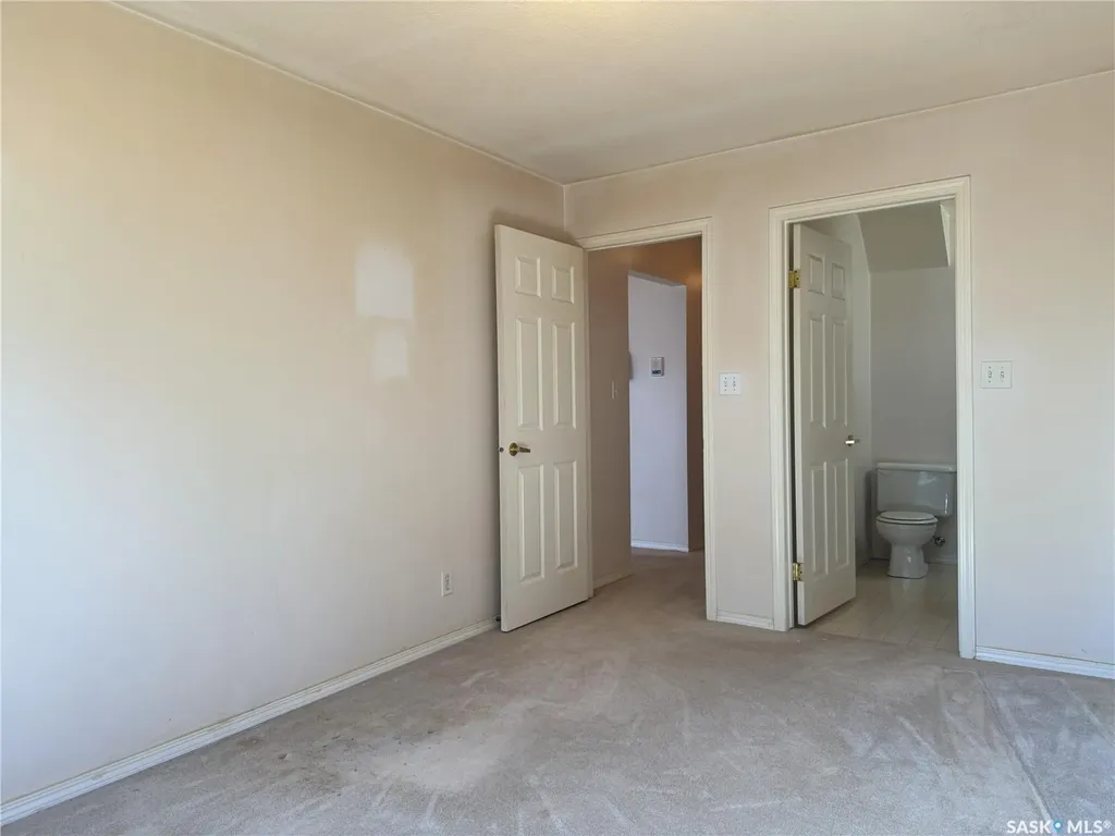 102 1st Avenue Caronport SK S0H 0S0
