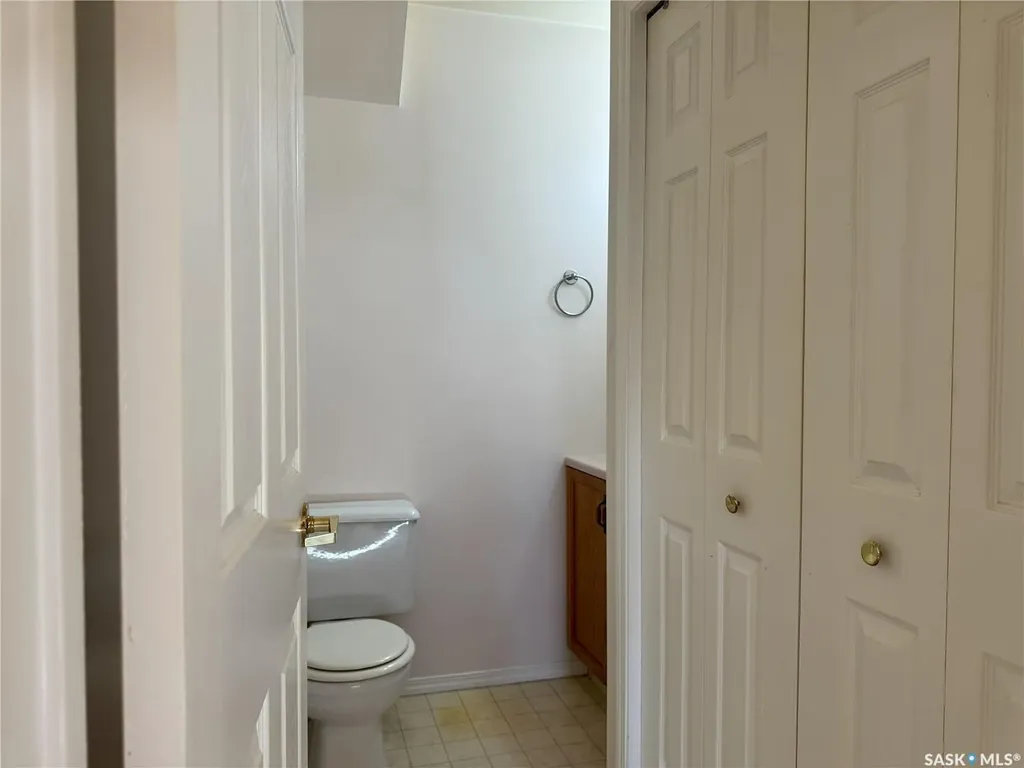102 1st Avenue Caronport SK S0H 0S0