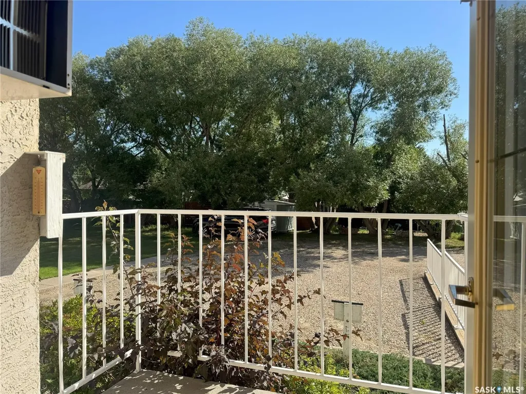 102 1st Avenue Caronport SK S0H 0S0