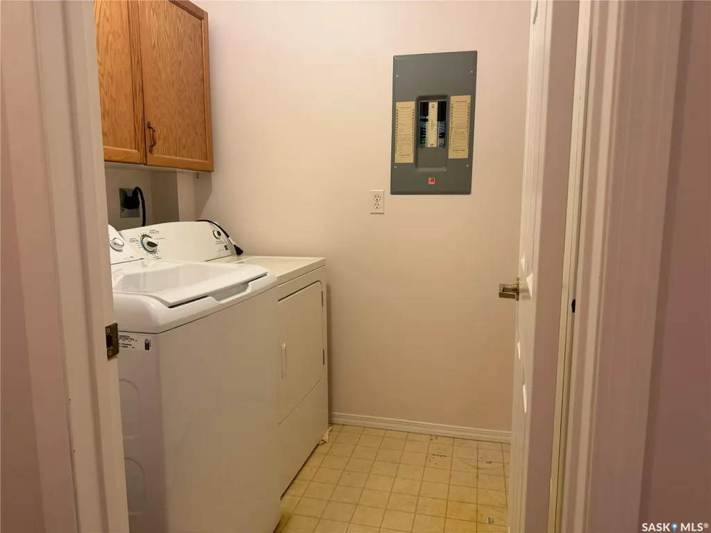 102 1st Avenue Caronport SK S0H 0S0