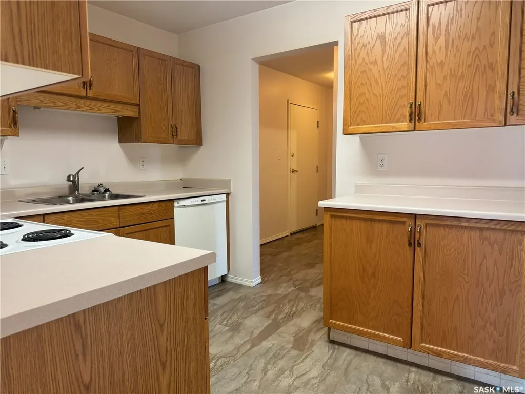 102 1st Avenue Caronport SK S0H 0S0
