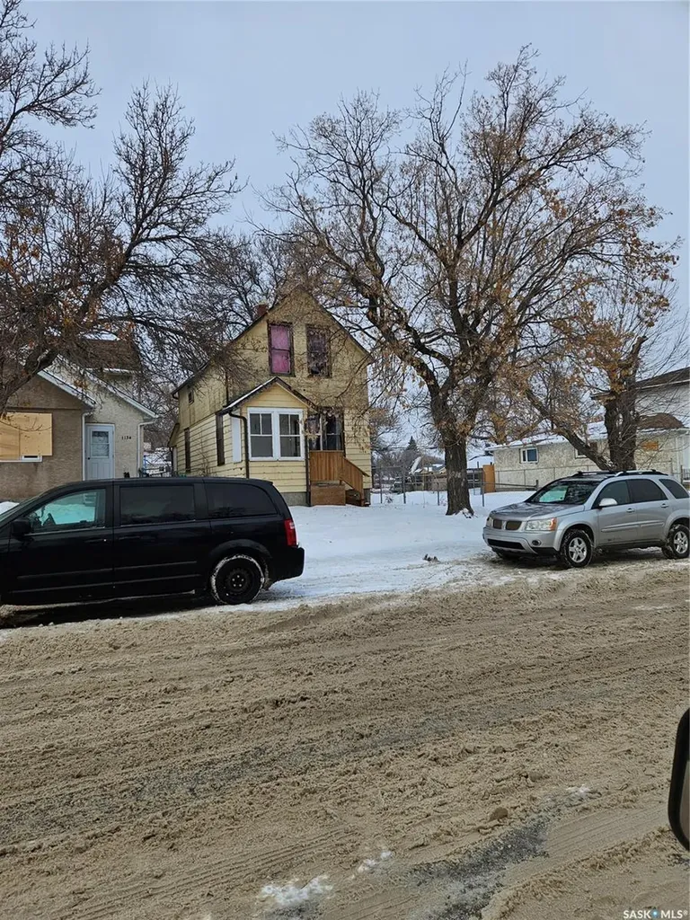1130 Angus Street Regina SK S4T 1Y5