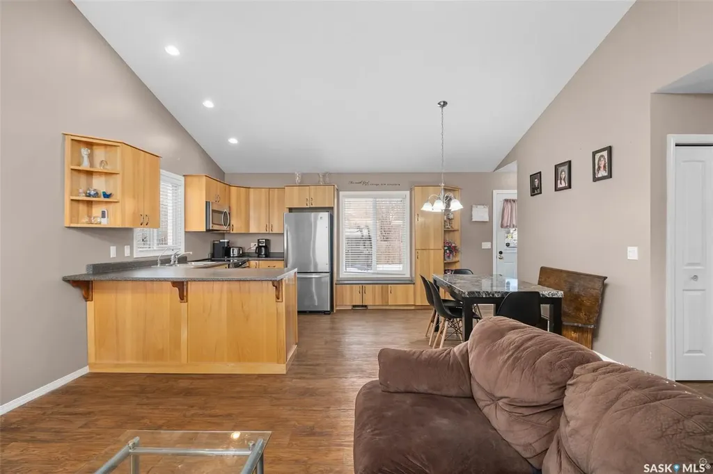 335 Ruttle Avenue Kinistino SK S0J 1H0