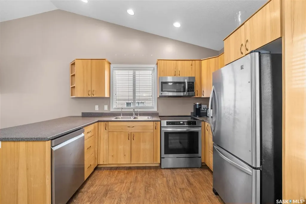 335 Ruttle Avenue Kinistino SK S0J 1H0