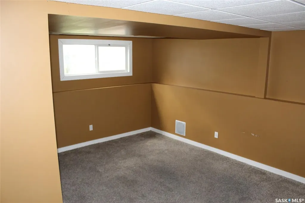 581 3rd Street W Shaunavon SK S0N 2M0