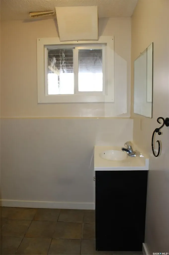 581 3rd Street W Shaunavon SK S0N 2M0