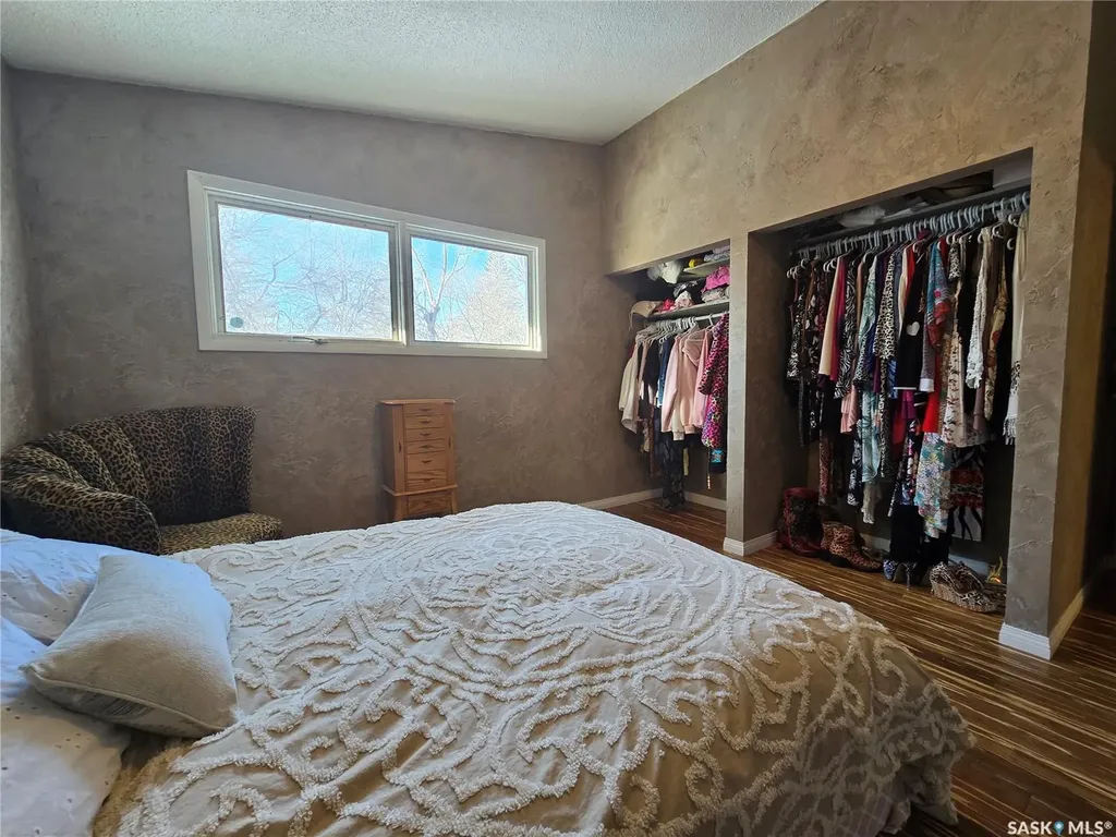 531 Scott Street Weyburn SK S4H 1T2