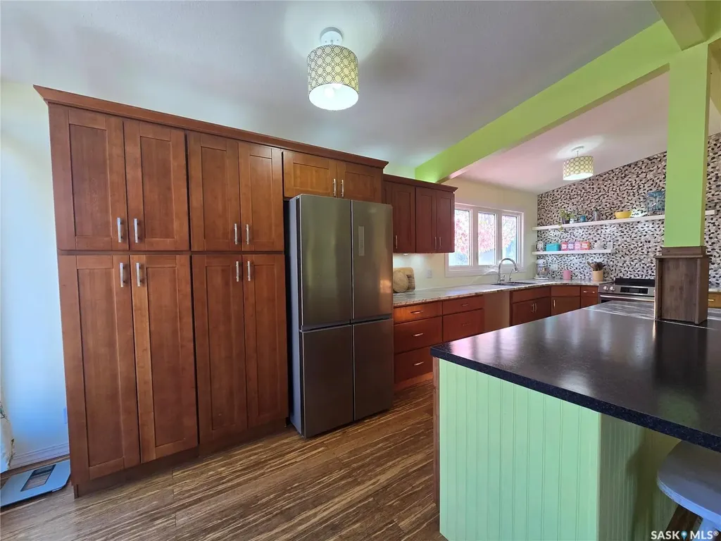 531 Scott Street Weyburn SK S4H 1T2