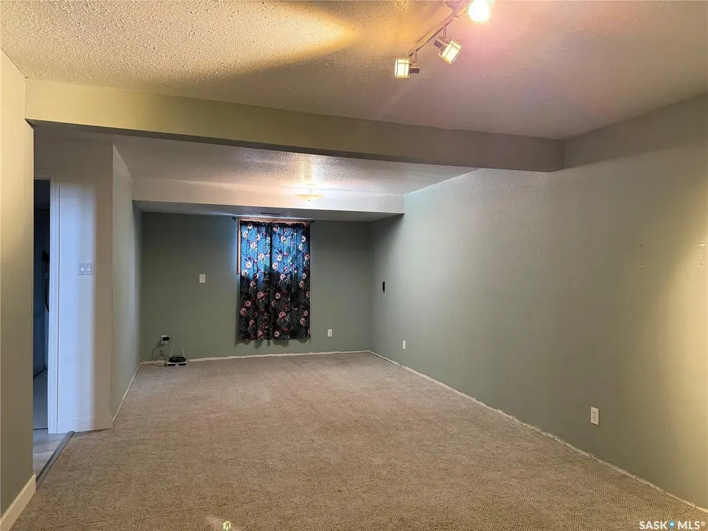 801 2nd Avenue W Meadow Lake SK S9X 1A1