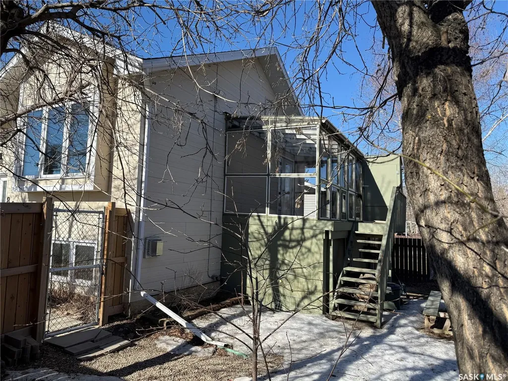 801 2nd Avenue W Meadow Lake SK S9X 1A1