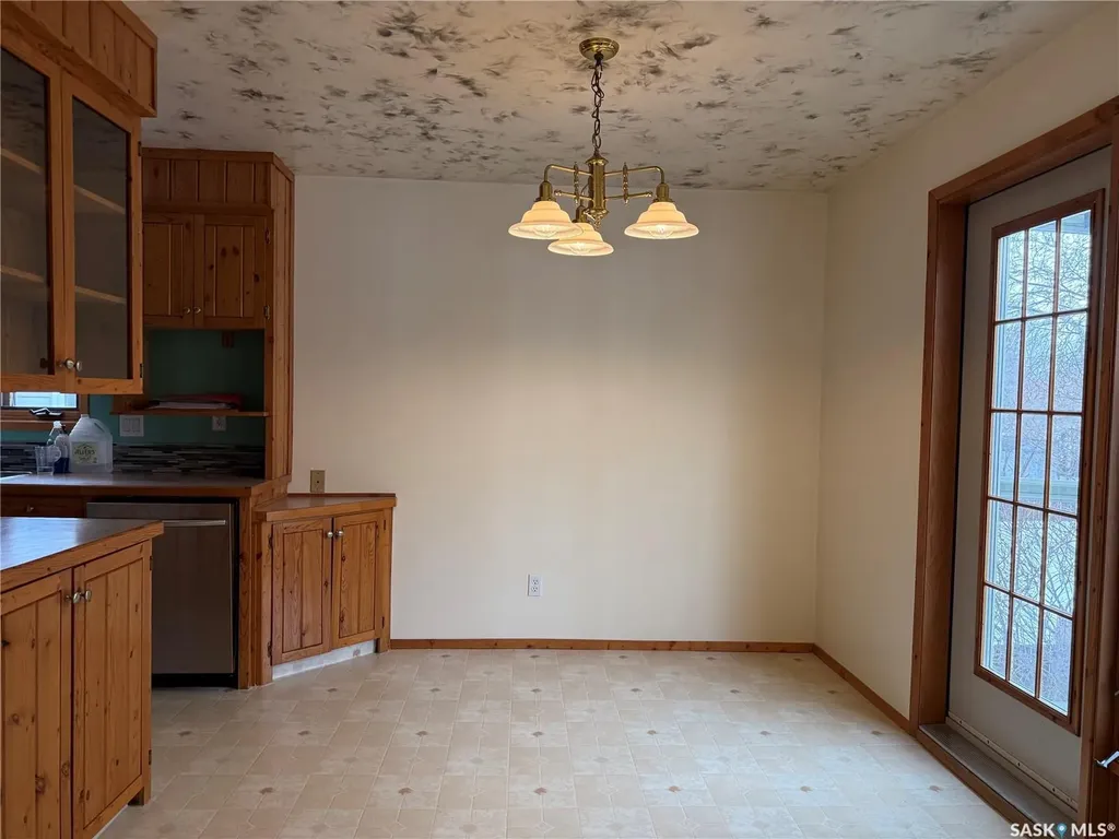 801 2nd Avenue W Meadow Lake SK S9X 1A1