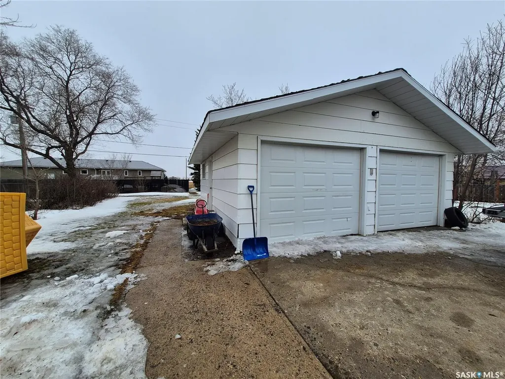 209 Prairie Street Yellow Grass SK S0G 5J0