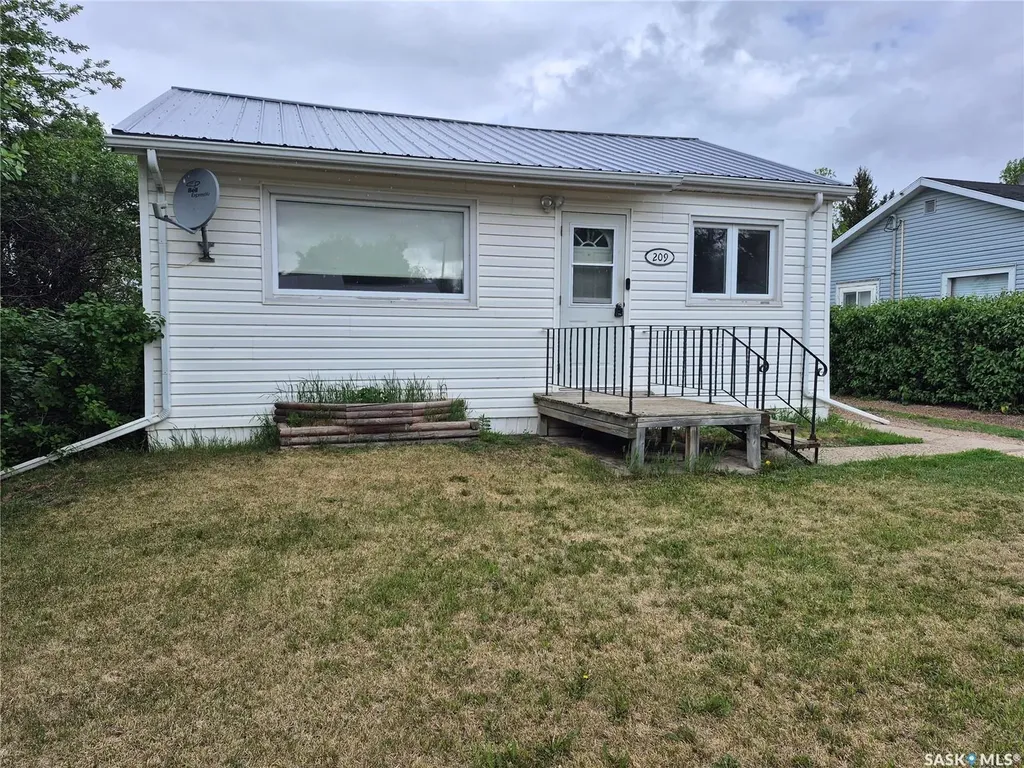 209 Prairie Street Yellow Grass SK S0G 5J0