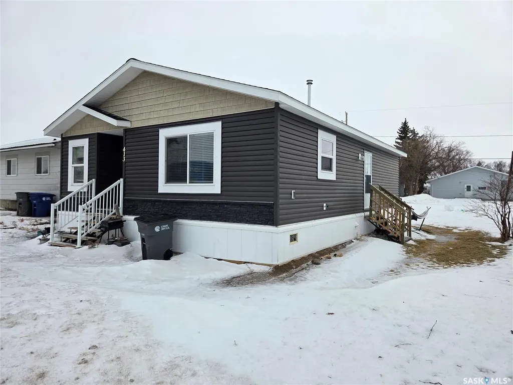 413 Railway Street Kipling SK S0G 2S0