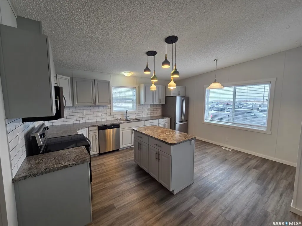 413 Railway Street Kipling SK S0G 2S0