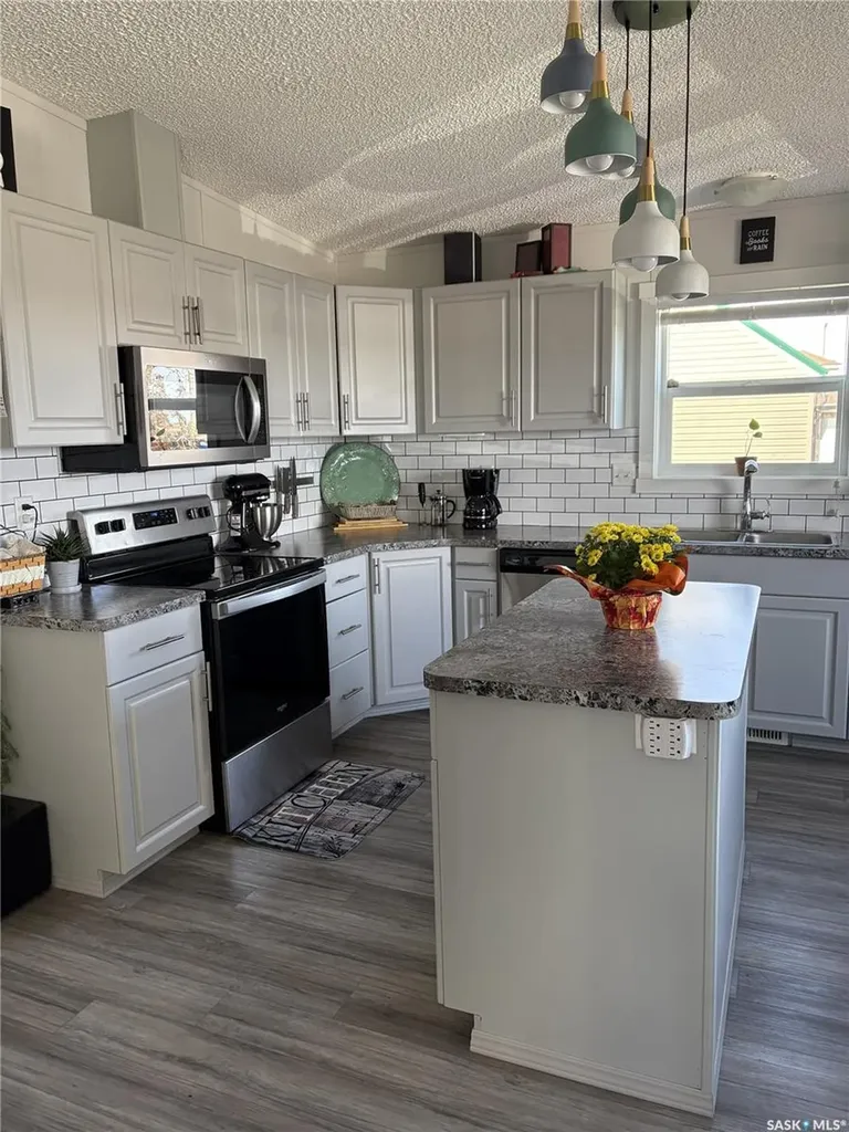 413 Railway Street Kipling SK S0G 2S0