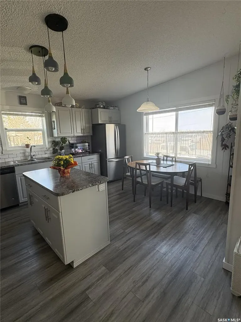 413 Railway Street Kipling SK S0G 2S0