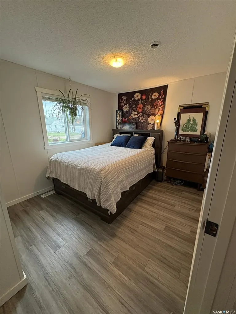 413 Railway Street Kipling SK S0G 2S0