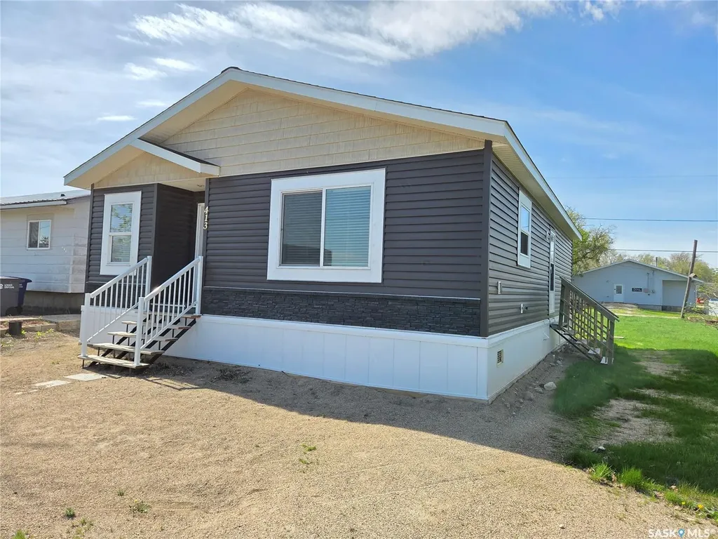 413 Railway Street Kipling SK S0G 2S0