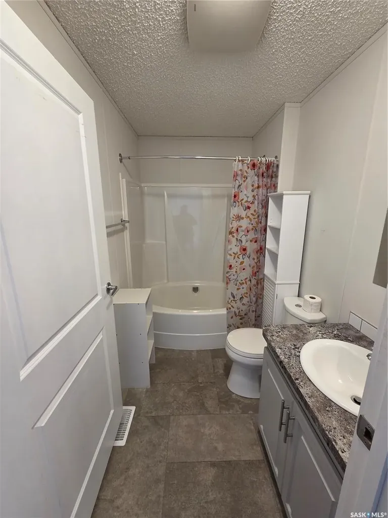 413 Railway Street Kipling SK S0G 2S0