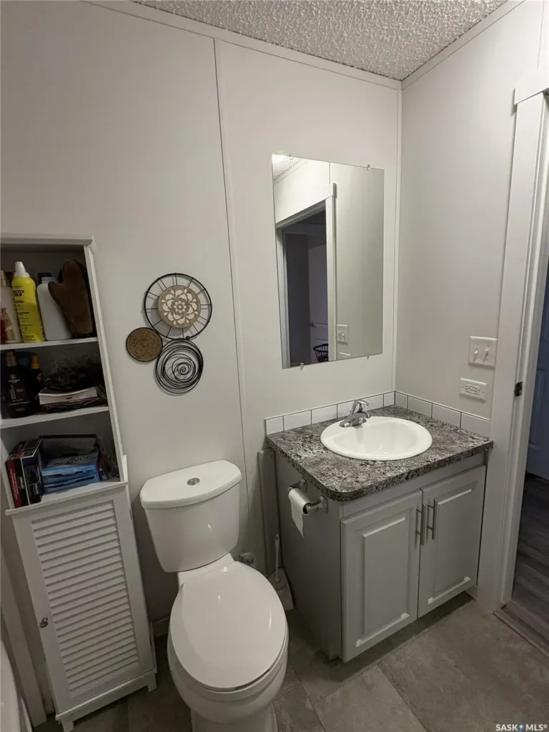 413 Railway Street Kipling SK S0G 2S0