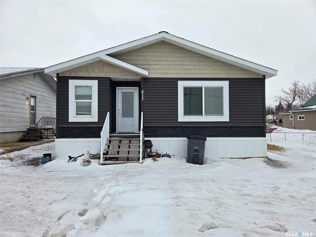 413 Railway Street Kipling SK S0G 2S0