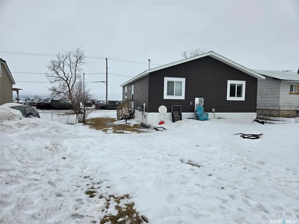 413 Railway Street Kipling SK S0G 2S0