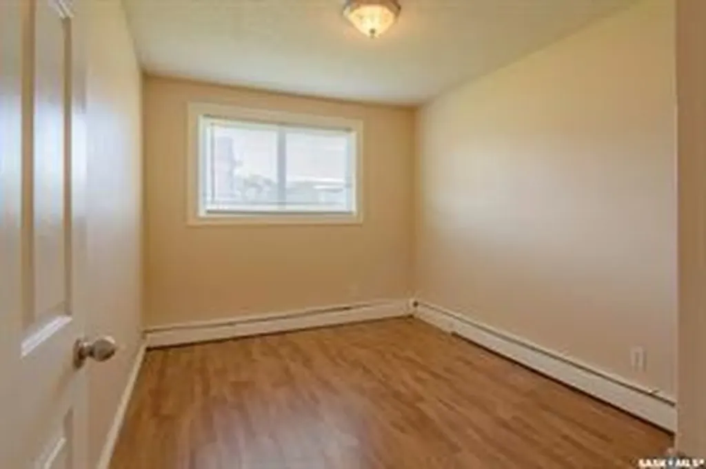 525 X Avenue S Saskatoon SK S7M 4P8