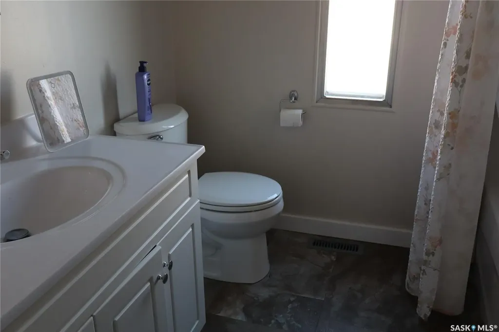 68 Sunrise Estates Assiniboia SK S0H 0B0
