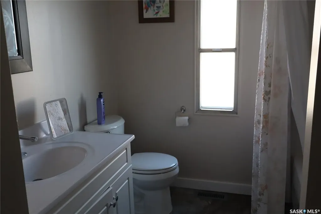 68 Sunrise Estates Assiniboia SK S0H 0B0