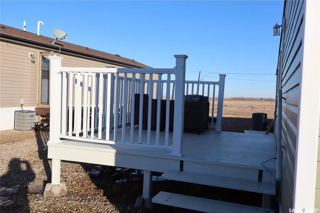 68 Sunrise Estates Assiniboia SK S0H 0B0